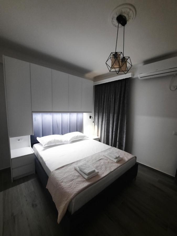 Nora'S Guesthouse Sarande Exterior photo