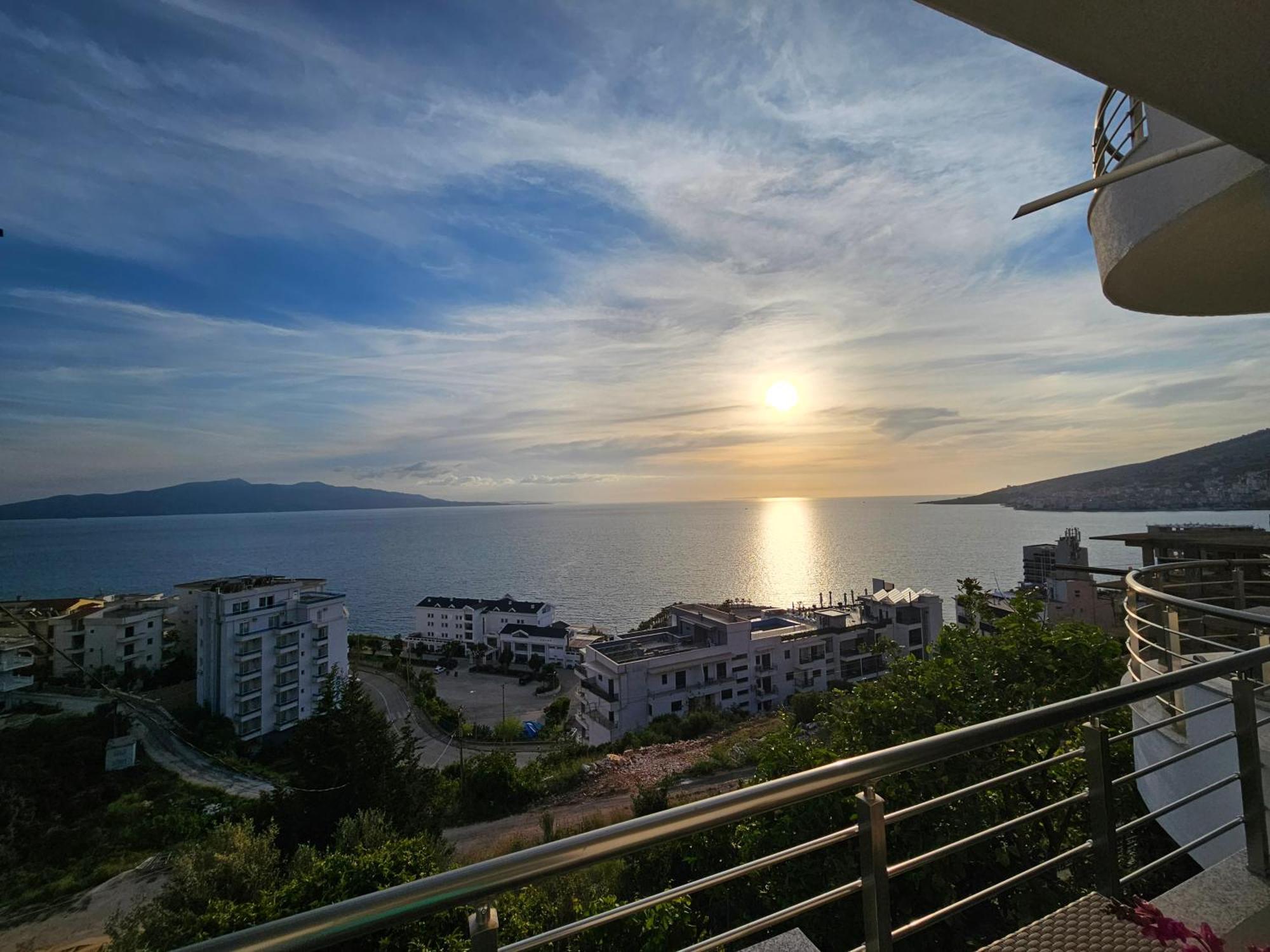 Nora'S Guesthouse Sarande Exterior photo